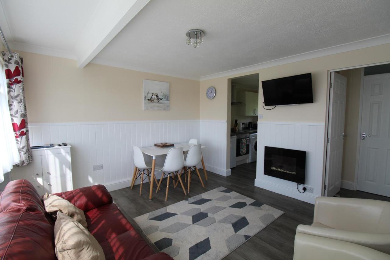 Relaxing Chalet On Popular California Sands Short Stroll To Beach, Nr Norfolk Broads & Great Yarmouth Scratby 外观 照片